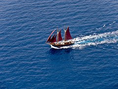 Sailing boat