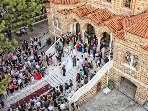 Αεροφωτογράφηση γάμου.
